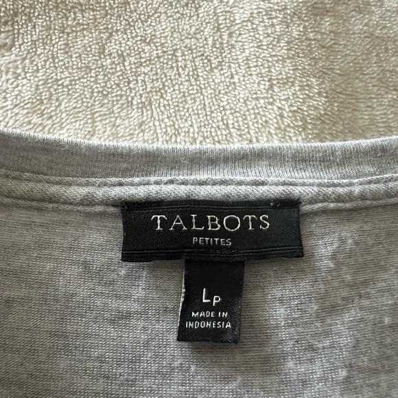 Talbots Petites Large Top, pretty gray, cream with black fringed lace - Picture 4 of 11